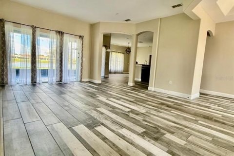House in BELLALAGO in Kissimmee, Florida 4 bedrooms, 208.47 sq.m. № 2400275 - photo 17