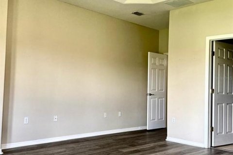 House in BELLALAGO in Kissimmee, Florida 4 bedrooms, 208.47 sq.m. № 2400275 - photo 23