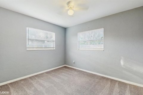 Casa en venta en Saint Petersburg, Florida, 2 dormitorios, 94.3 m2 № 1773075 - foto 17