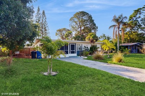 Casa en venta en Saint Petersburg, Florida, 2 dormitorios, 94.3 m2 № 1773075 - foto 2