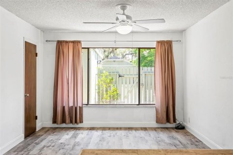 Touwnhouse à vendre à Ormond Beach, Floride: 2 chambres, 154.59 m2 № 1866337 - photo 11
