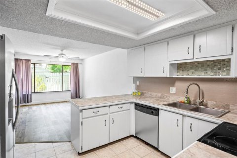 Touwnhouse à vendre à Ormond Beach, Floride: 2 chambres, 154.59 m2 № 1866337 - photo 14