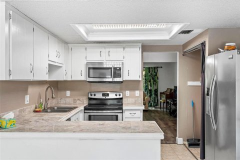 Touwnhouse à vendre à Ormond Beach, Floride: 2 chambres, 154.59 m2 № 1866337 - photo 18