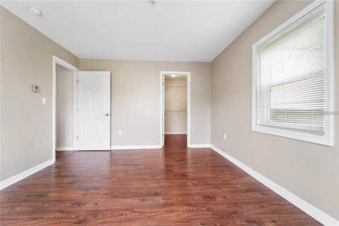 Condo in Tampa, Florida, 2 bedrooms № 2199734 - photo 13