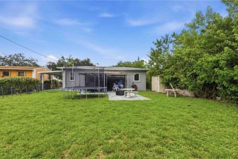 Villa ou maison à vendre à North Miami, Floride: 4 chambres, 141.21 m2 № 2176813 - photo 25
