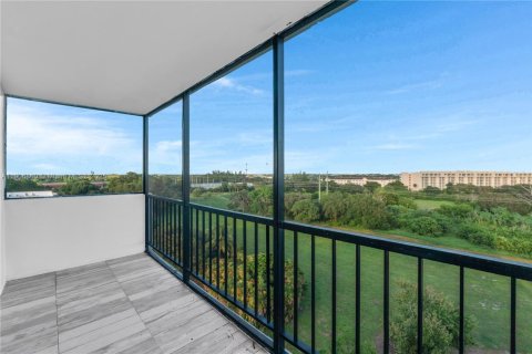 Copropriété à vendre à Lauderhill, Floride: 2 chambres, 104.05 m2 № 1963290 - photo 1