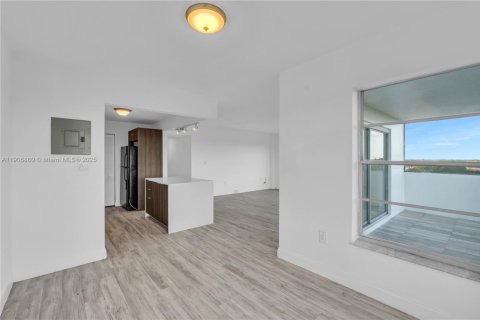 Copropriété à vendre à Lauderhill, Floride: 2 chambres, 104.05 m2 № 1963290 - photo 6