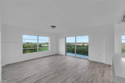 Copropriété à vendre à Lauderhill, Floride: 2 chambres, 104.05 m2 № 1963290 - photo 3