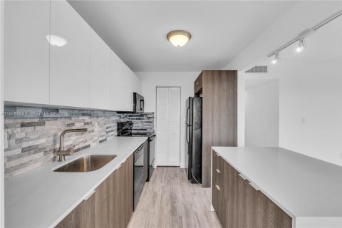 Copropriété à vendre à Lauderhill, Floride: 2 chambres, 104.05 m2 № 1963290 - photo 10