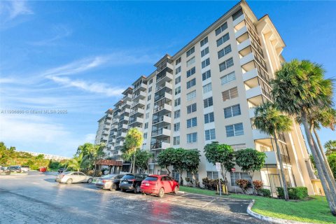 Copropriété à vendre à Lauderhill, Floride: 2 chambres, 104.05 m2 № 1963290 - photo 20