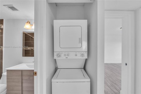 Copropriété à vendre à Lauderhill, Floride: 2 chambres, 104.05 m2 № 1963290 - photo 11