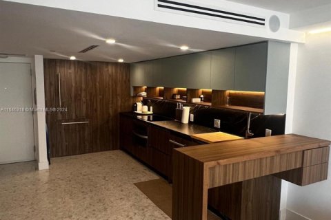 Copropriété à vendre à Miami Beach, Floride: 2 chambres, 96.34 m2 № 2016385 - photo 14