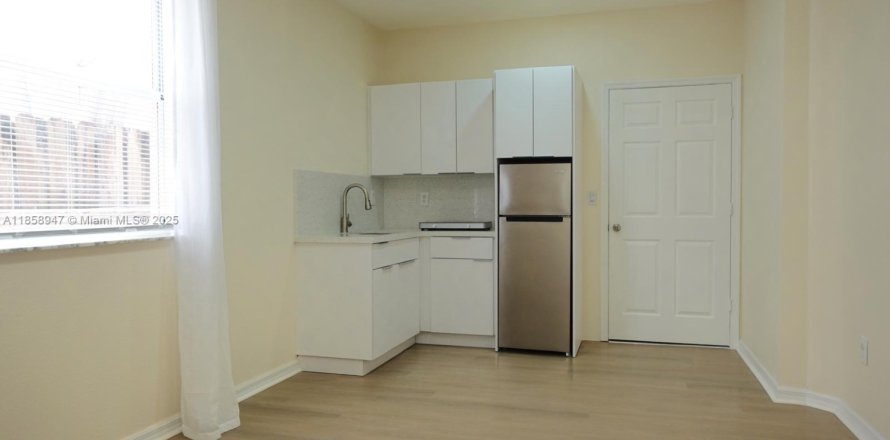 Immobilier commercial à Miami, Floride № 1887405