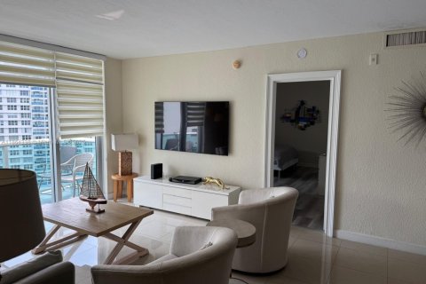 Condominio en venta en Hollywood, Florida, 2 dormitorios, 109.25 m2 № 1892716 - foto 4