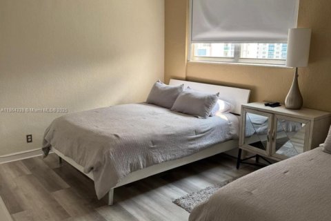Condominio en venta en Hollywood, Florida, 2 dormitorios, 109.25 m2 № 1892716 - foto 14