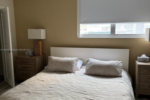 Condominio en venta en Hollywood, Florida, 2 dormitorios, 109.25 m2 № 1892716 - foto 16