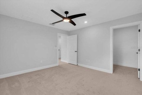 House in Parrish, Florida 3 bedrooms, 269.14 sq.m. № 1886971 - photo 19
