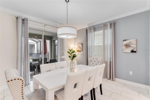 Villa ou maison à vendre à Kissimmee, Floride: 6 chambres, 310.57 m2 № 1202585 - photo 14