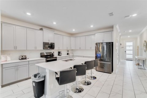 Villa ou maison à vendre à Kissimmee, Floride: 6 chambres, 310.57 m2 № 1202585 - photo 15