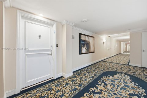 Condominio en venta en Aventura, Florida, 2 dormitorios, 109.72 m2 № 2029508 - foto 4