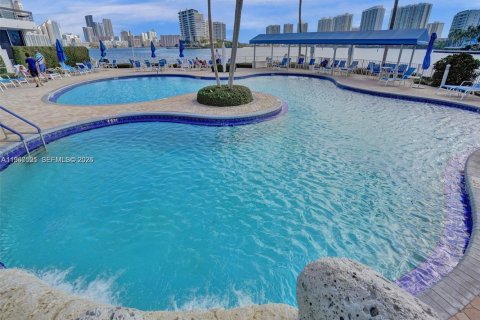 Condominio en venta en Aventura, Florida, 2 dormitorios, 109.72 m2 № 2029508 - foto 29