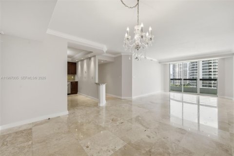 Condominio en venta en Aventura, Florida, 2 dormitorios, 109.72 m2 № 2029508 - foto 6
