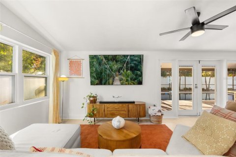 Casa en venta en Orlando, Florida, 3 dormitorios, 147.9 m2 № 2418875 - foto 8