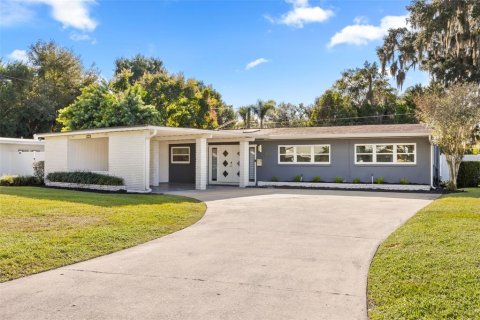 Villa ou maison à Orlando, Floride 3 chambres, 147.9 m2 № 2418875