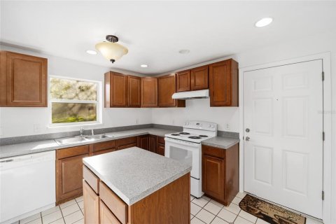 House in Ocala, Florida 2 bedrooms, 102.29 sq.m. № 1576511 - photo 17