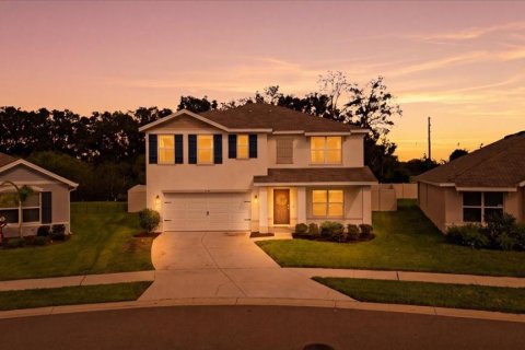 Villa ou maison à vendre à Spring Hill, Floride: 5 chambres, 242.01 m2 № 2417038 - photo 2