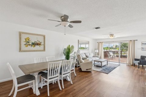 Casa en alquiler en Hernando Beach, Florida, 3 dormitorios, 129.51 m2 № 1879123 - foto 18