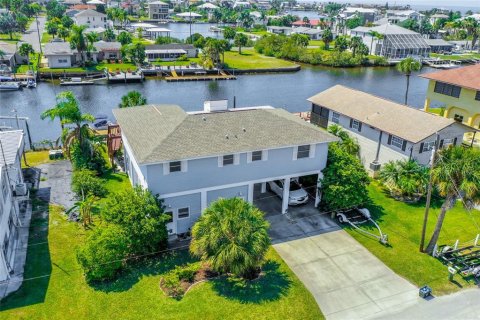 Casa en alquiler en Hernando Beach, Florida, 3 dormitorios, 129.51 m2 № 1879123 - foto 3