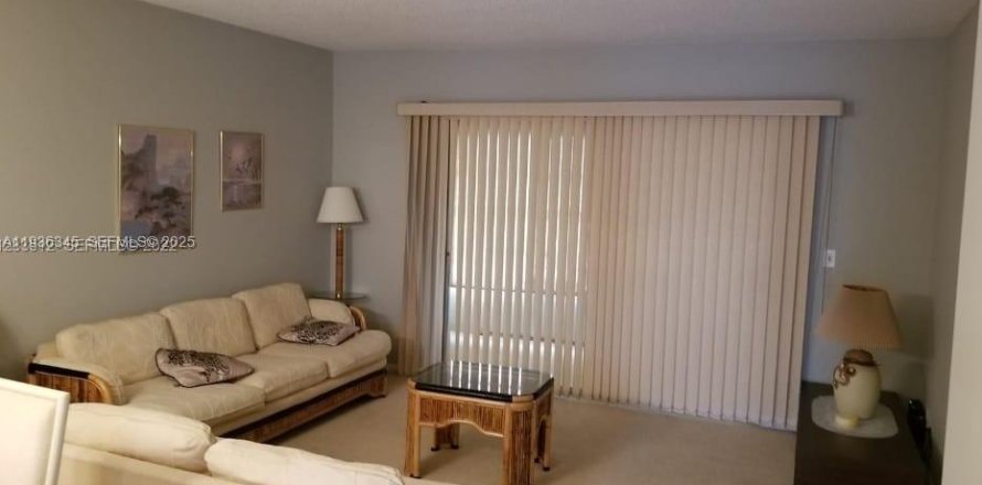 Condo in Delray Beach, Florida, 2 bedrooms № 1994463