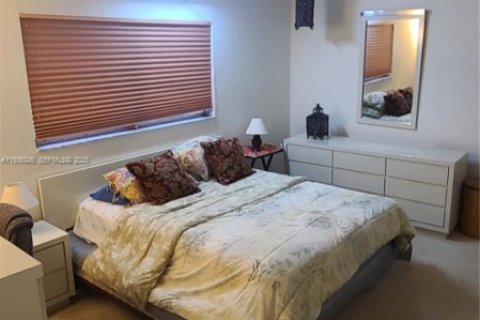 Condo in Delray Beach, Florida, 2 bedrooms № 1994463 - photo 4