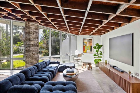 Villa ou maison à vendre à Miami, Floride: 3 chambres, 178 m2 № 1964096 - photo 3