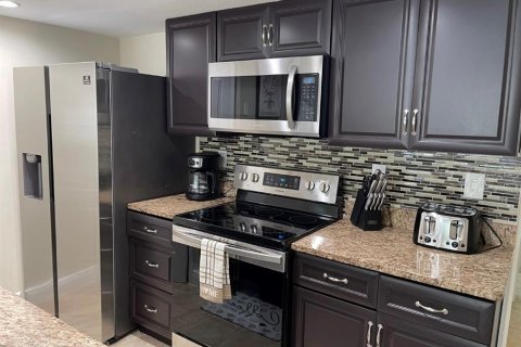 Condominio en venta en Kissimmee, Florida, 3 dormitorios, 113.34 m2 № 1838514 - foto 4