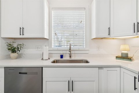 Apartment in Tampa, Florida 2 bedrooms, 119.66 sq.m. № 2195412 - photo 28