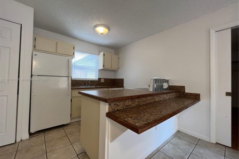 Copropriété à louer à West Palm Beach, Floride: 1 chambre, 50.35 m2 № 1923729 - photo 4