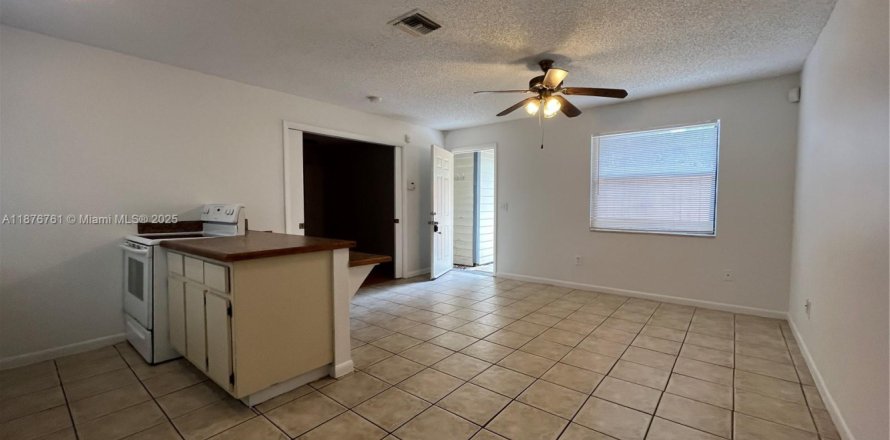 Condo à West Palm Beach, Floride, 1 chambre  № 1923729