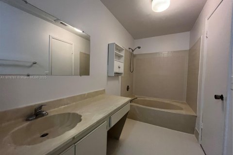Copropriété à louer à West Palm Beach, Floride: 1 chambre, 50.35 m2 № 1923729 - photo 7