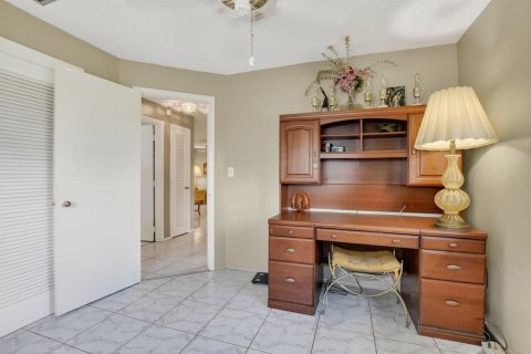 Casa en venta en Pompano Beach, Florida, 2 dormitorios, 96.99 m2 № 2182796 - foto 21