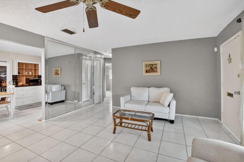 Casa en venta en Pompano Beach, Florida, 2 dormitorios, 96.99 m2 № 2182796 - foto 6