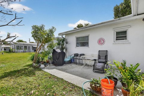 Casa en venta en Pompano Beach, Florida, 2 dormitorios, 96.99 m2 № 2182796 - foto 24
