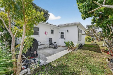 Casa en venta en Pompano Beach, Florida, 2 dormitorios, 96.99 m2 № 2182796 - foto 22
