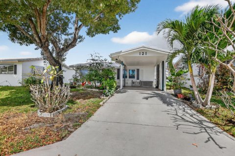 Casa en venta en Pompano Beach, Florida, 2 dormitorios, 96.99 m2 № 2182796 - foto 2