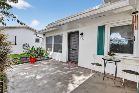 Casa en venta en Pompano Beach, Florida, 2 dormitorios, 96.99 m2 № 2182796 - foto 4