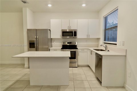 Touwnhouse à louer à Homestead, Floride: 3 chambres, 123.37 m2 № 2154001 - photo 8