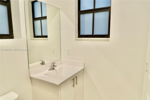 Touwnhouse à louer à Homestead, Floride: 3 chambres, 123.37 m2 № 2154001 - photo 21