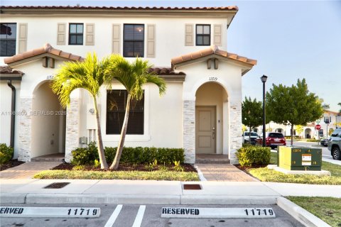 Touwnhouse à louer à Homestead, Floride: 3 chambres, 123.37 m2 № 2154001 - photo 4