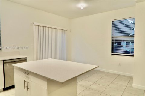 Touwnhouse à louer à Homestead, Floride: 3 chambres, 123.37 m2 № 2154001 - photo 12